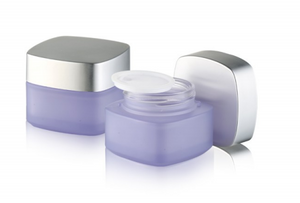 Envases cosméticos de forma cuadrada con tapas para crema.